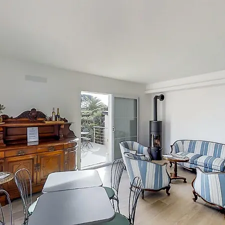 Oda ve Kahvaltı Bessy 10 4*