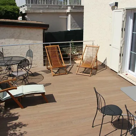 Bessy 10 Alojamento de Acomodação e Pequeno-almoço Antibes