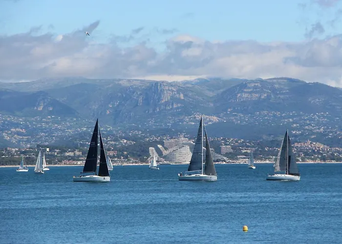 Bed & Breakfast Bessy 10 Antibes